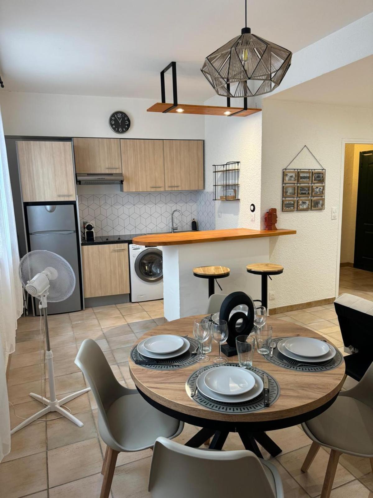 Charmant Appartement En Hypercentre De Castelnaudary Extérieur photo
